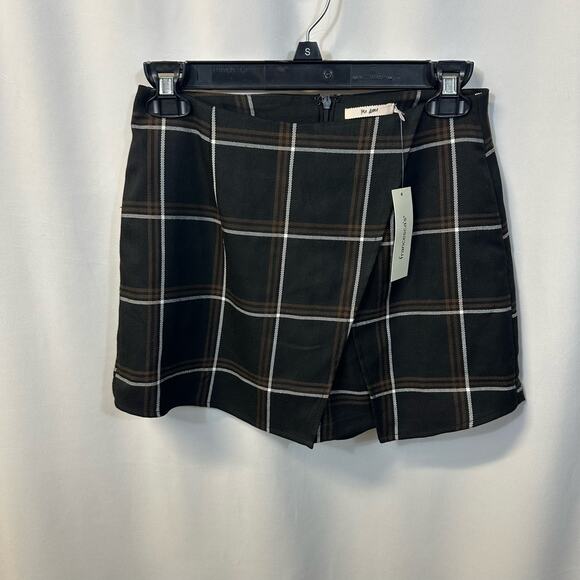 Mi Ami Francesca's Plaid Black Brown Academia Mini Skort Back Zip XS NWT - Picture 2 of 6